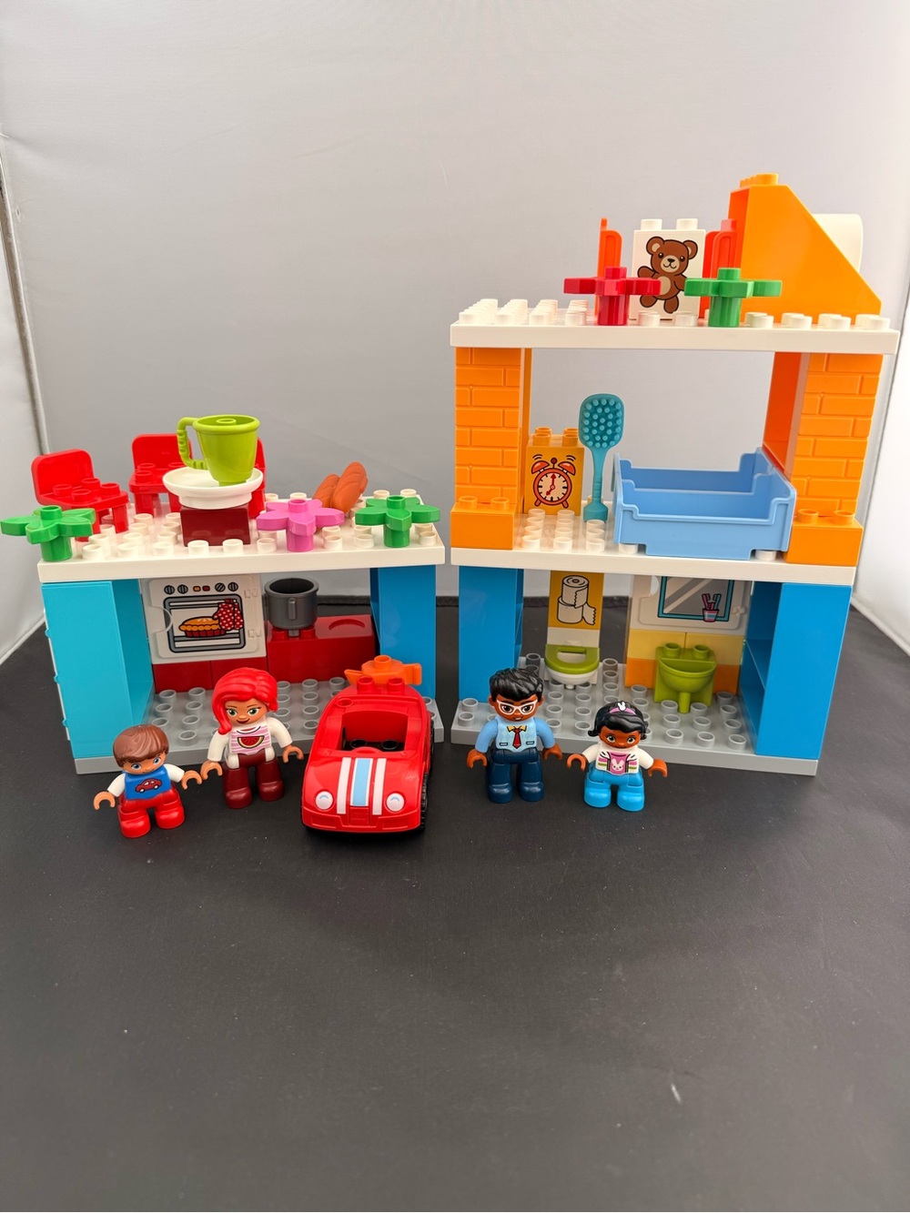 LEGO DUPLO: Family House 10835  set